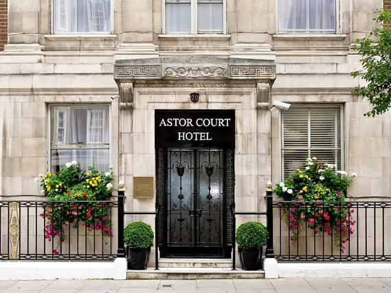 The outside of Astor Court Hotel