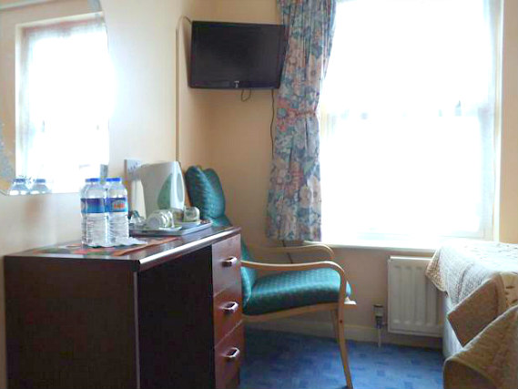 Relax in your room at Fountain House Hotel