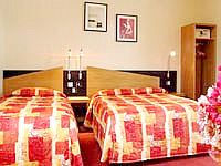 A Triple room at Comfort Inn Buckingham Palace Road - great for families or friends