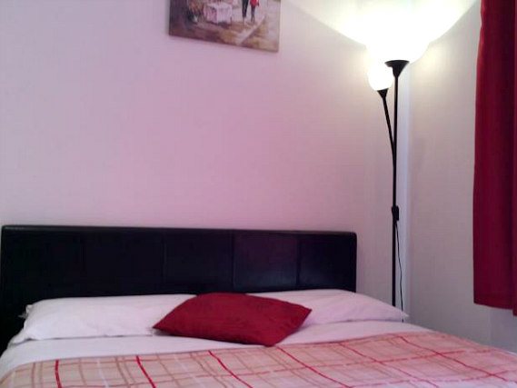 Kings Cross Hotel London offers WiFi