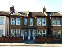 Fulbourne House is perfectly located in East London making you close to Westfield Stratford and the Olympic Park