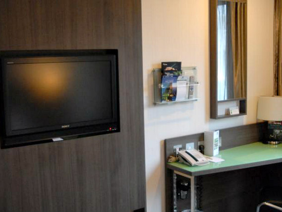 Relax in your room at Holiday Inn Express Park Royal